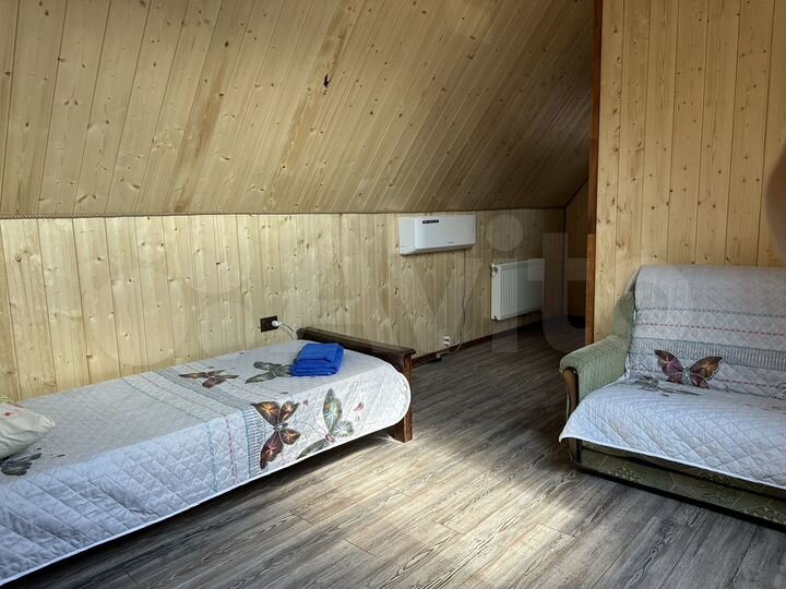 Комната 40 м², 2/2 эт.