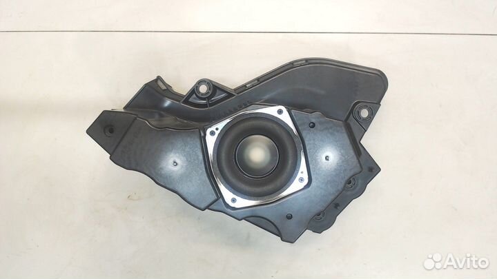 Сабвуфер Infiniti QX56, 2012