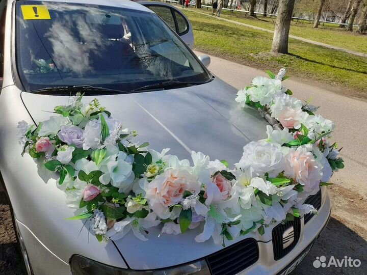 Свадебные украшения на машину аренда