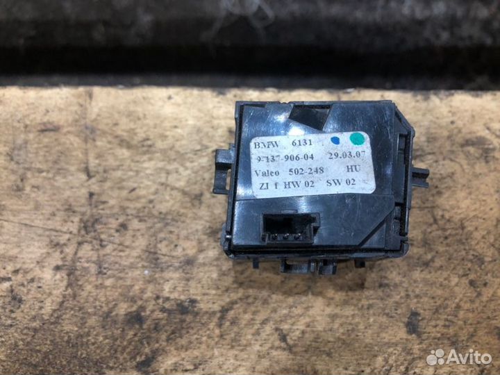 Кнопка обогрева сидений правая Bmw 5 E60 N52B25