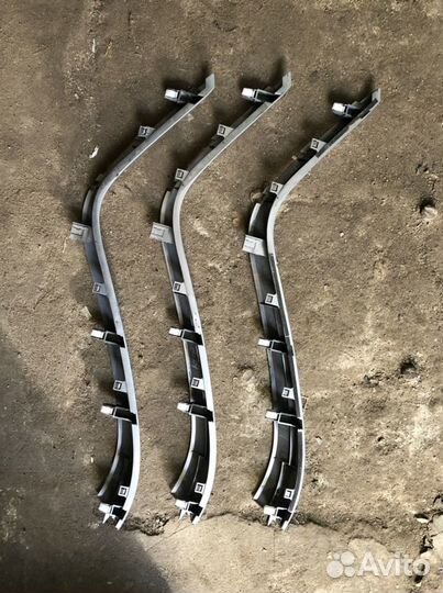 Накладка торпеды консоли Сузуки Гранд Витара 3