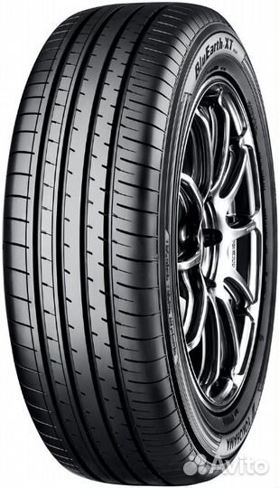 Yokohama BluEarth-XT AE61 215/60 R17 96V