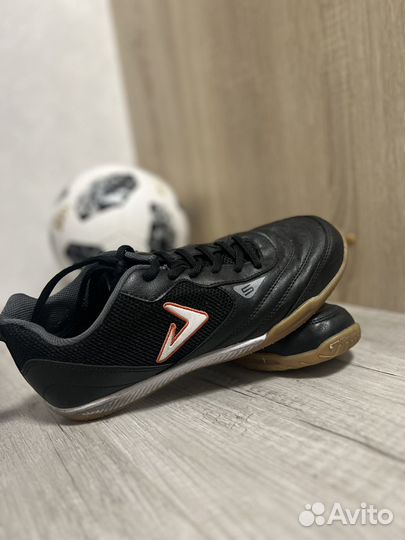 Футзалки demix