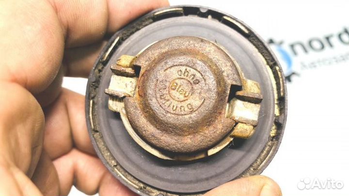 Крышка топливного бака Mercedes-Benz Vito 220 2.2