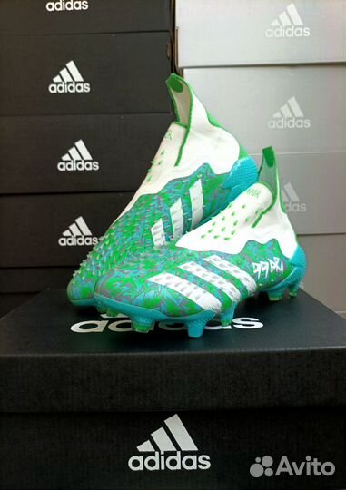 Бутсы adidas predator зелёные