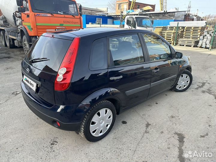 Ford Fiesta 1.4 МТ, 2006, 218 000 км