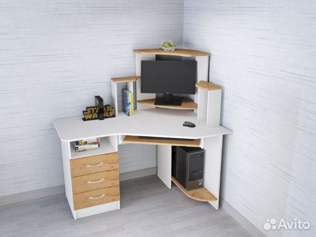 Компьютерный стол
