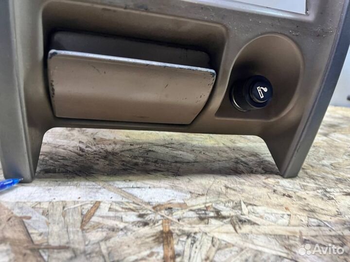 Центральная консоль панели Hover H2 торпеды