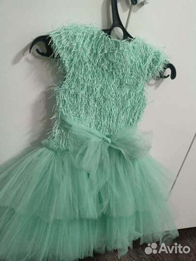 Платье праздничное