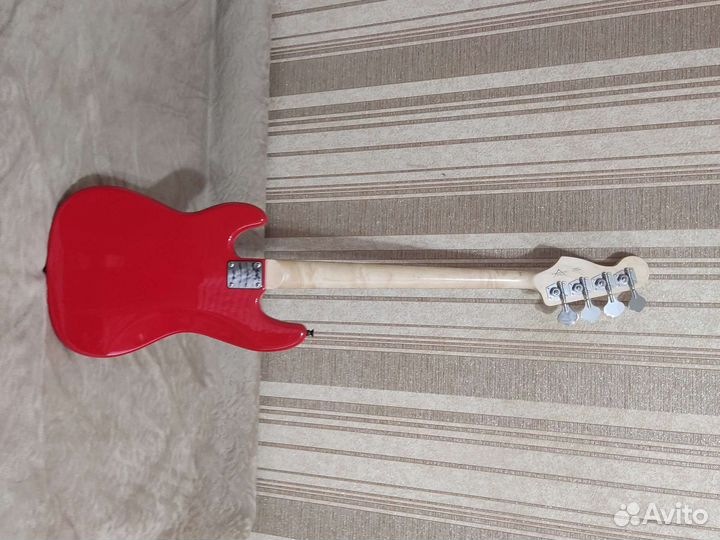 Бас гитара Fender precision(replic)