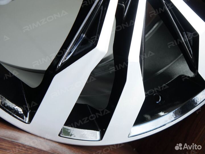 Литые диски R20 для Volkswagen. Арт3113