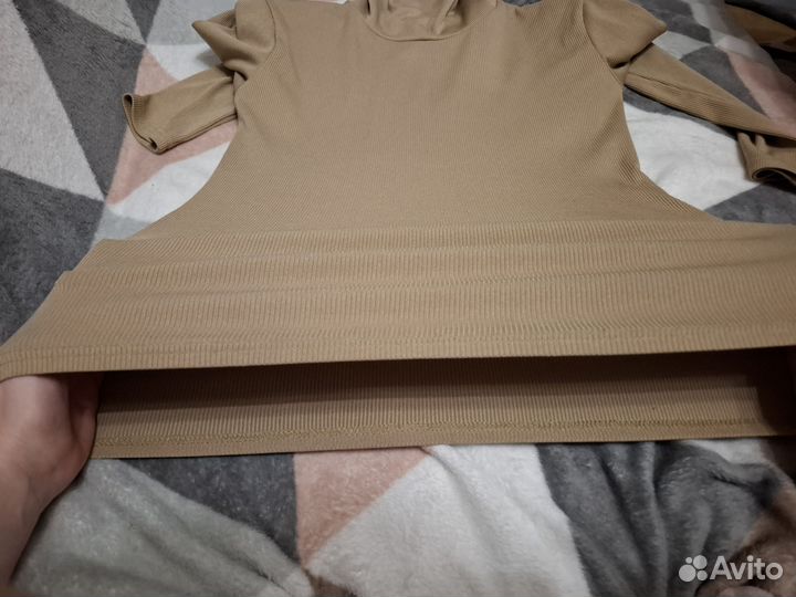 Водолазка в рубчик 42