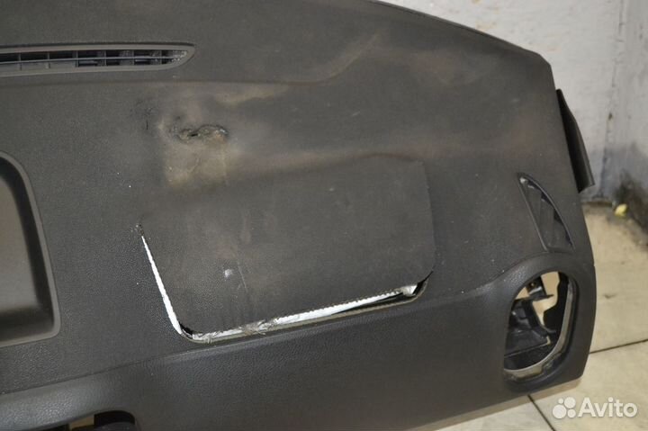 Торпедо Volkswagen Tiguan