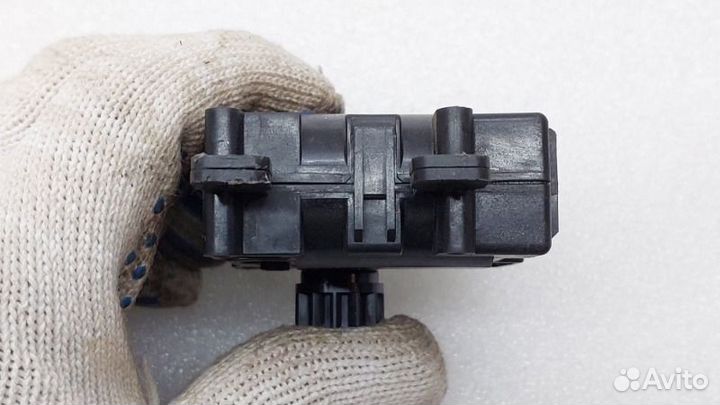 Моторчик заслонки отопителя Lexus Es300H axzh10