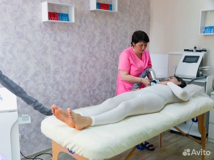 Ваккумно-роликовый, аппаратный LPG-массаж