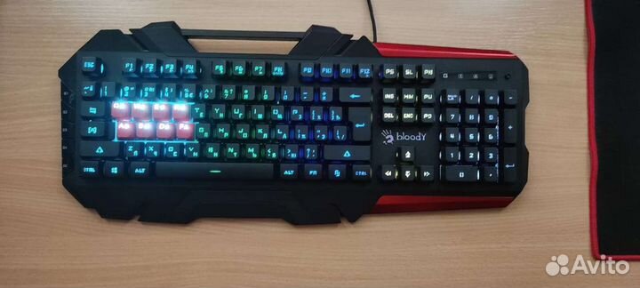 Игровая клавиатура bloody
