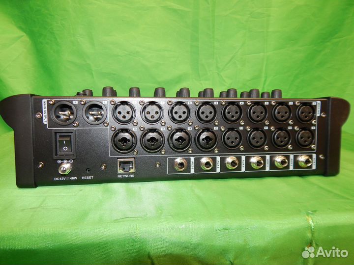 Цифровой микшерный пульт