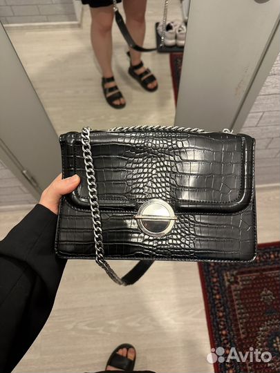 Сумка Bershka черная