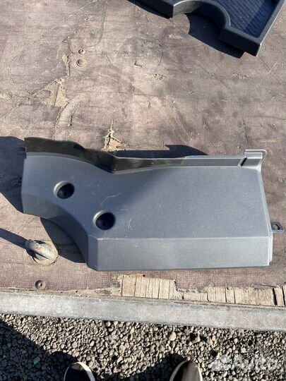 Заглушка бампера левая Mercedes Arocs