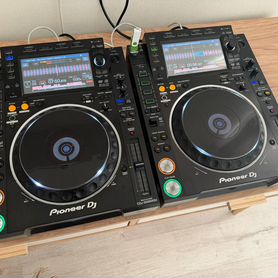 Pioneer CDJ-2000 nexus 2