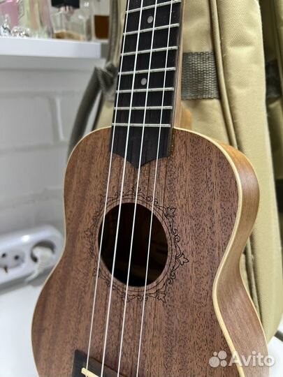 Укулеле flight