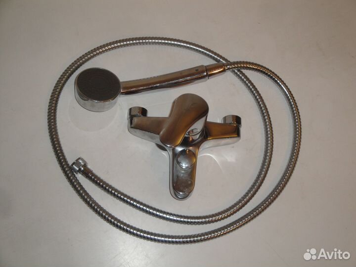 Смеситель для ванны с душем Oras