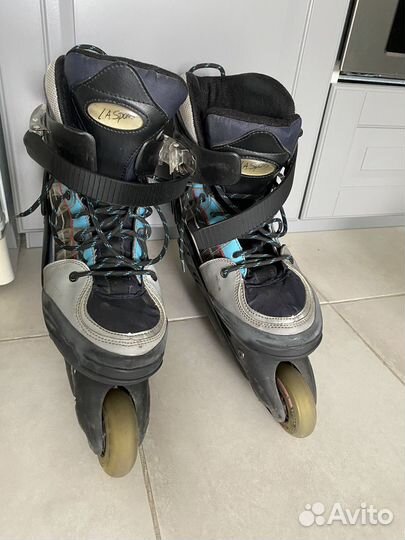 Роликовые коньки