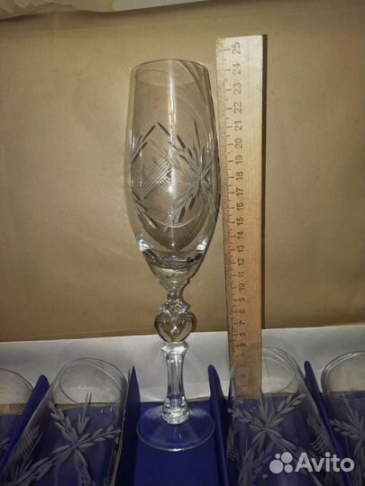 Набор бокалов из хрустального стекла