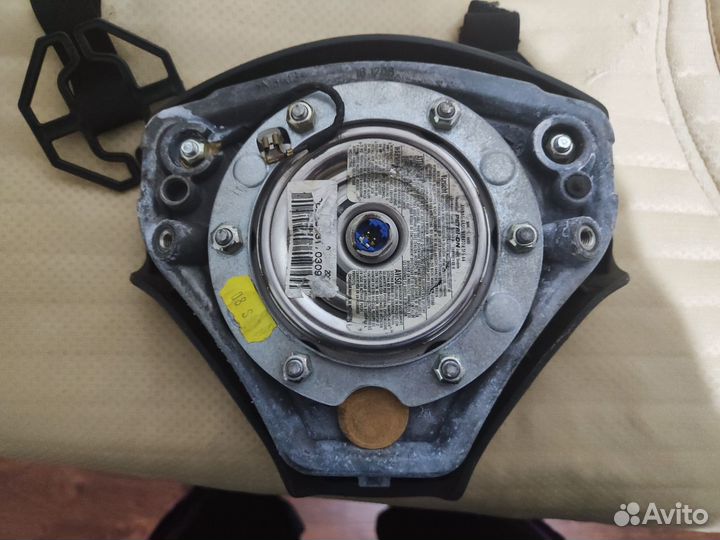 Подушка безопасности в руль Audi a4 b6 (usa)