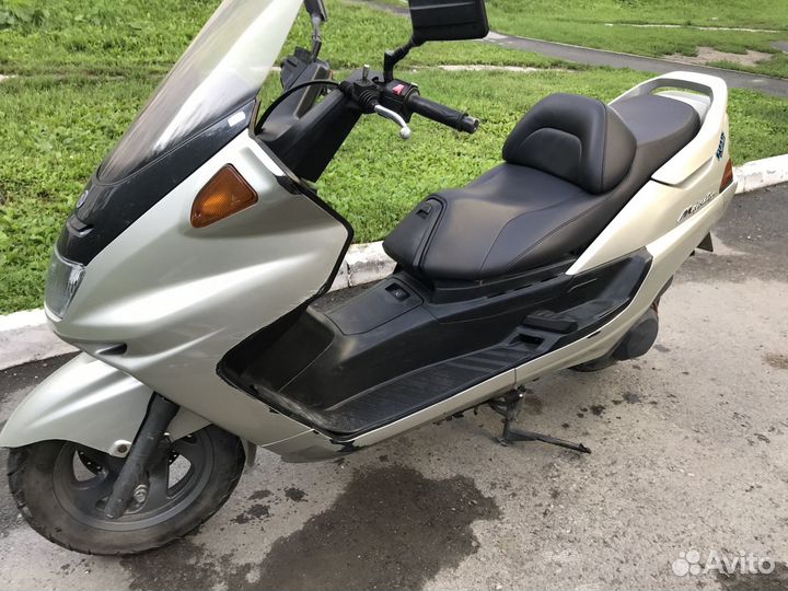 Yamaha majesty 250