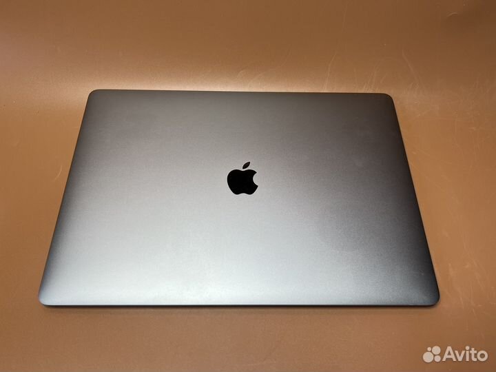 Apple MacBook Pro 15 2018 188 циклов