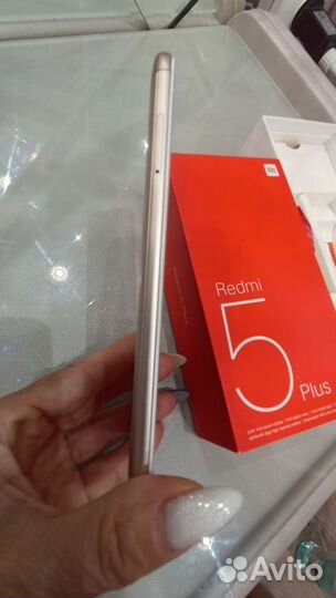 Xiaomi Redmi 5 Plus, 3/32 ГБ