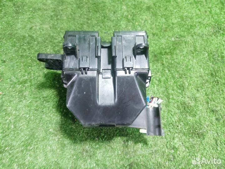 Блок предохранителей моторный Suzuki Grand Vitara