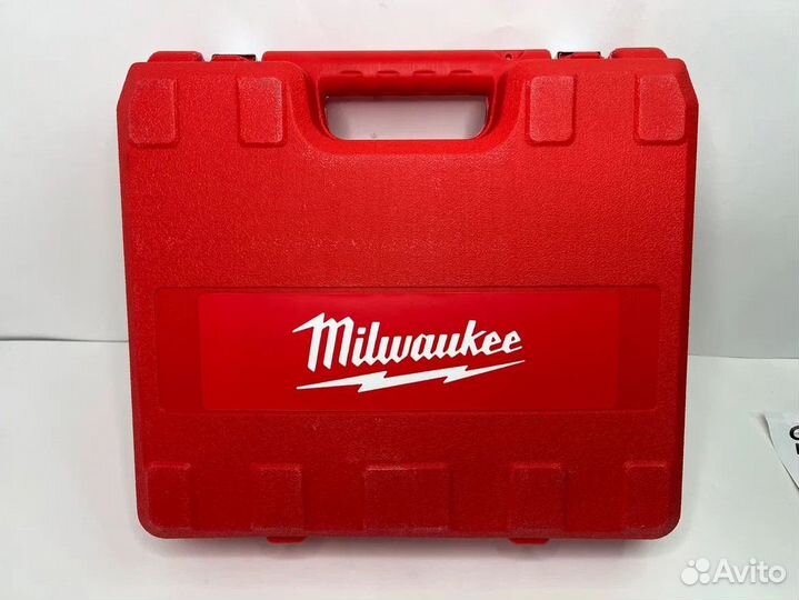 Шуруповерт Milwaukee 36v