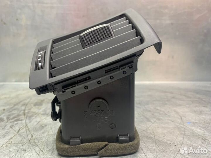 Дефлектор воздушный Audi A4 B7 2005-2007 седан