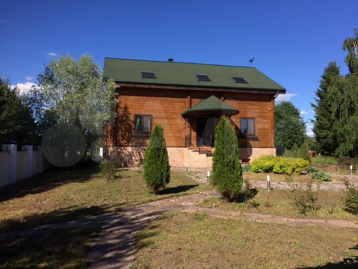 Коттедж 400 м² на участке 30 сот.