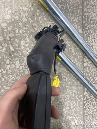 Натяжитель ремня на Mercedes s222