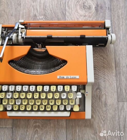 Печатная пишущая машинка