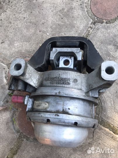 Подушка двс audi rs6/rs7 c7