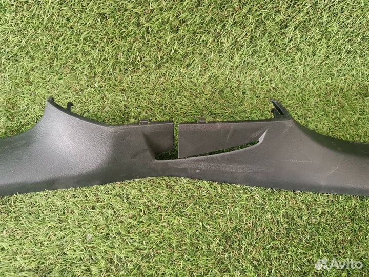 Накладка на порог левая Volkswagen Passat B6