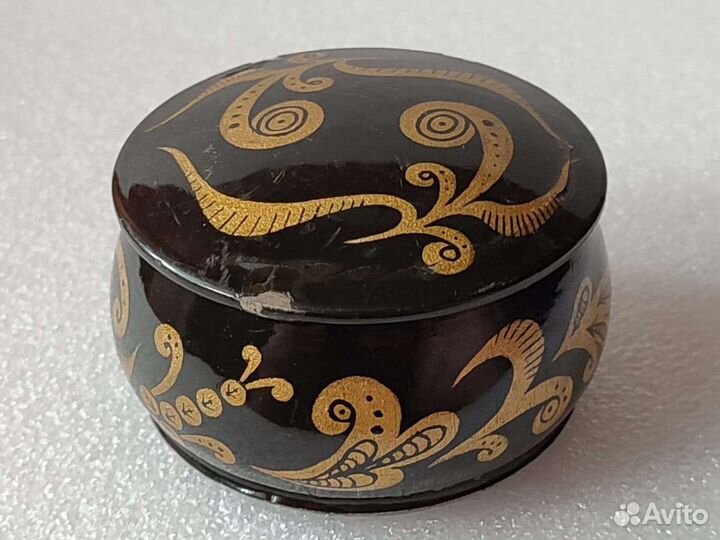 Шкатулка маленькая. Дерево