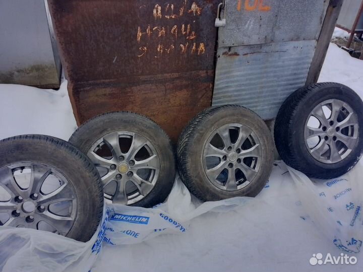 Шины Хенкок 215/65R16