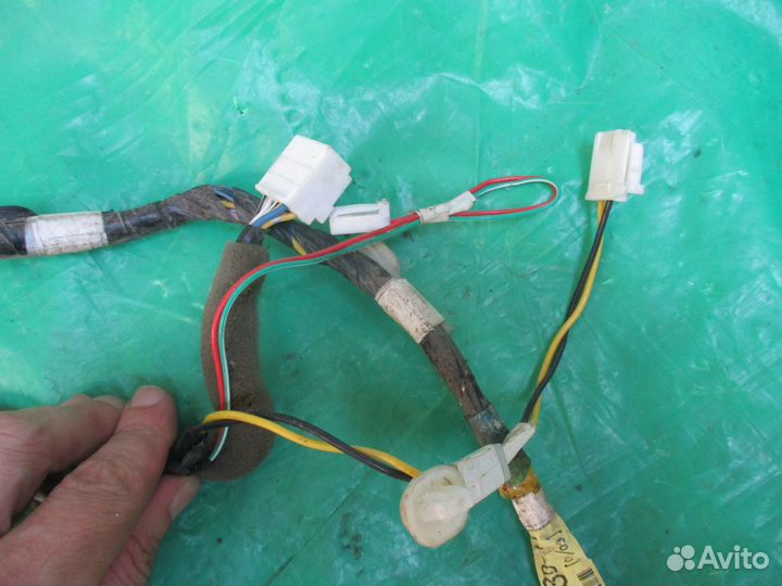Крузер 100 LX470 проводка двери задней правой