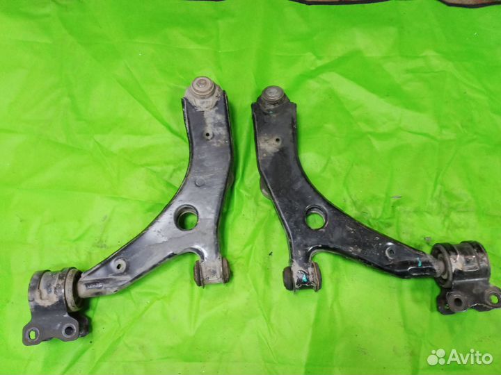 Рычаг подвески передний правый левый Mazda 3 BK