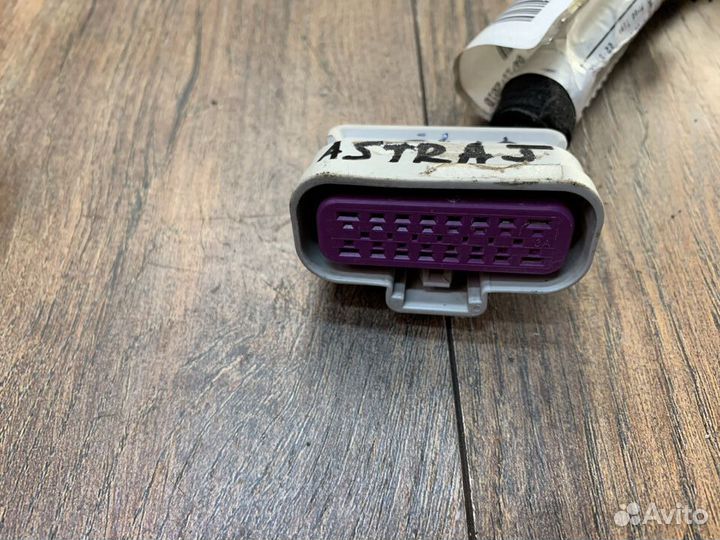 Opel Astra J Проводка (коса) топливного насоса