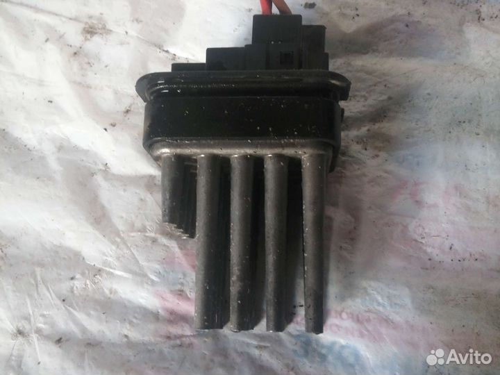 Резистор отопителя Opel Astra H