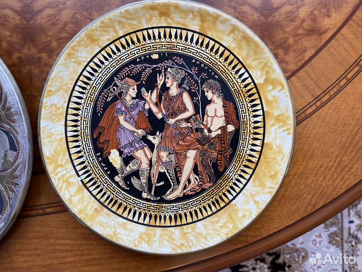 Сувенирные тарелки