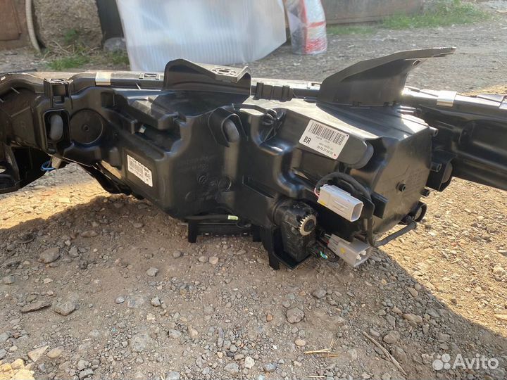 Фары передние Mitsubishi Outlander 3 GF