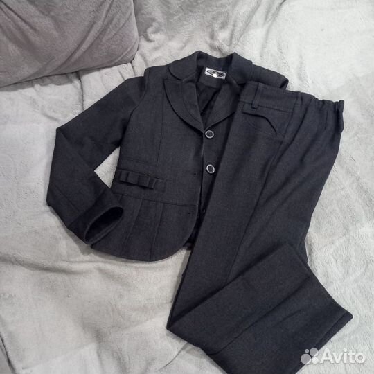 Школьный костюм для девочки 122-128