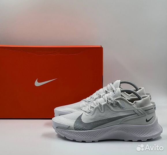 Кроссовки мужские nike